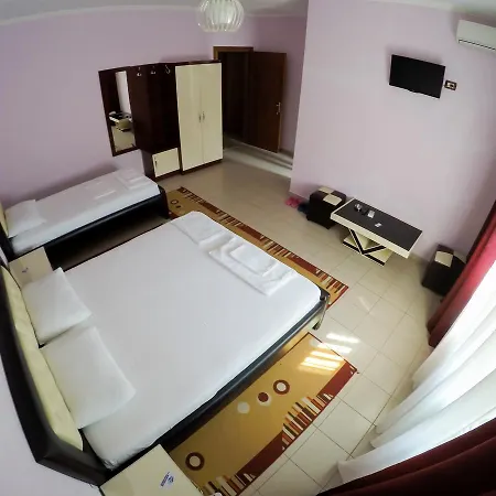 Freskia ホテル