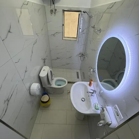 Freskia 3* Gjirokastër