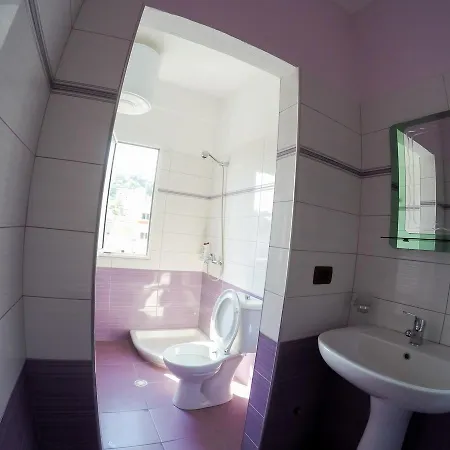 Freskia Hotel Gjirokastër